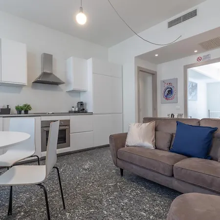 Апартаменты Italian Experience-suite Santa Maria Gualtieri *