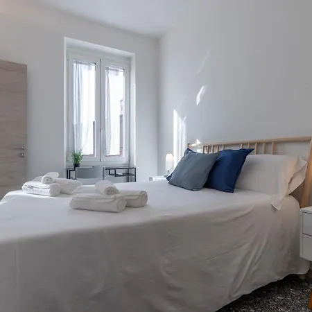 Italian Experience-suite Santa Maria Gualtieri * Павия